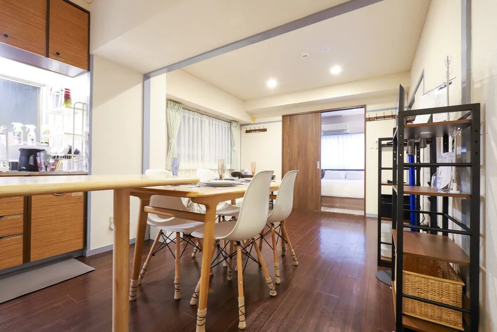 Dining table next to the kitchen